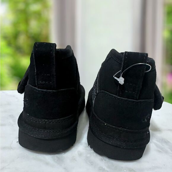 UGG Toddler Neumel Snapback V Strap chukka Winter Snow Shearling Boot Size 6 - Picture 10 of 12